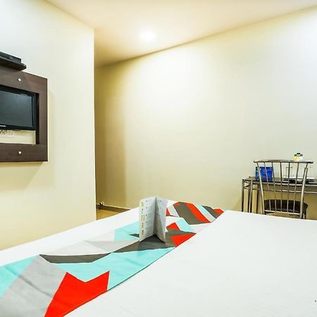 Fabexpress Adore Inn - Nr Mumbai International Airport Exteriör bild